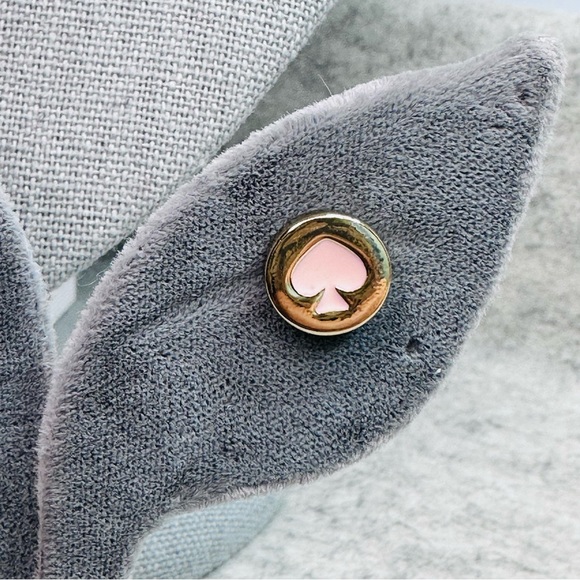 Kate Spade - Spot the Spade stud Earrings, yellow gold and pale pink enamel - Picture 2 of 6